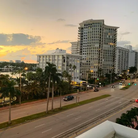 Miamibeachalquiler Increible Vista A La Bahia